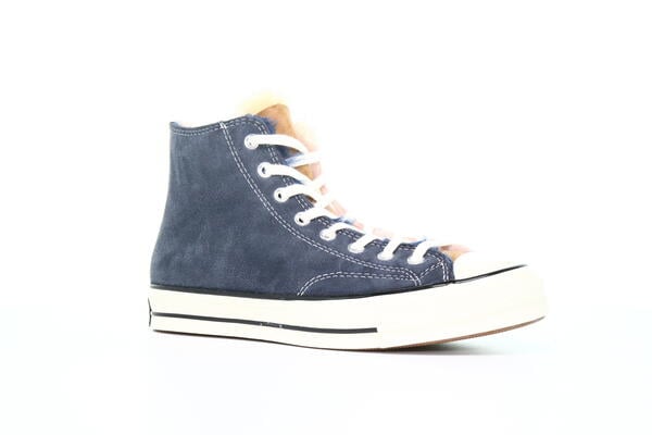 Navy blue best sale and pink converse